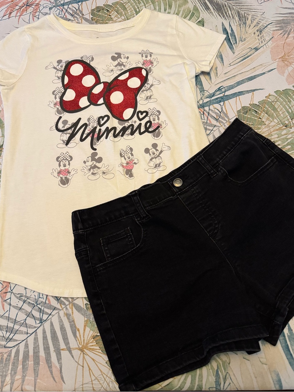 Minnie Mouse tee and Black denim girls XL Shorts bundle